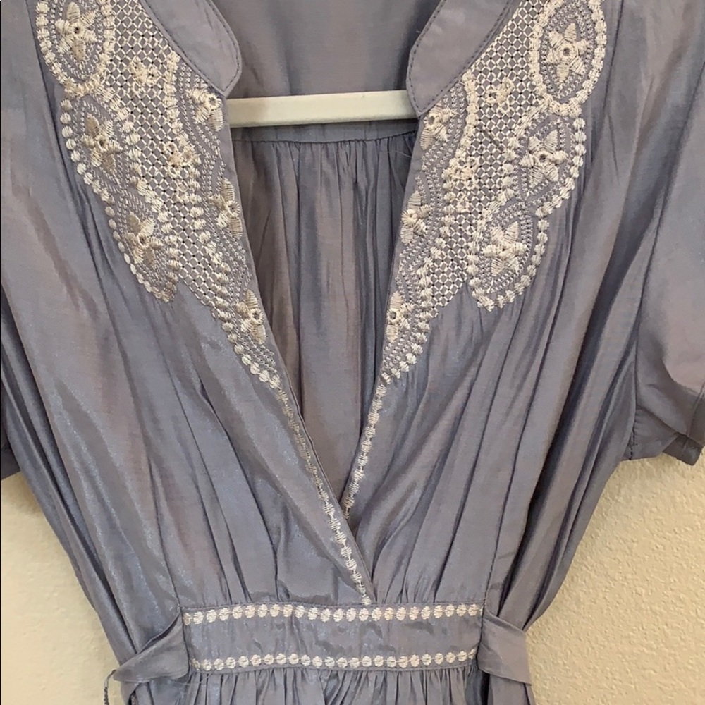 Forever 21 blouse - Picture 3 of 6